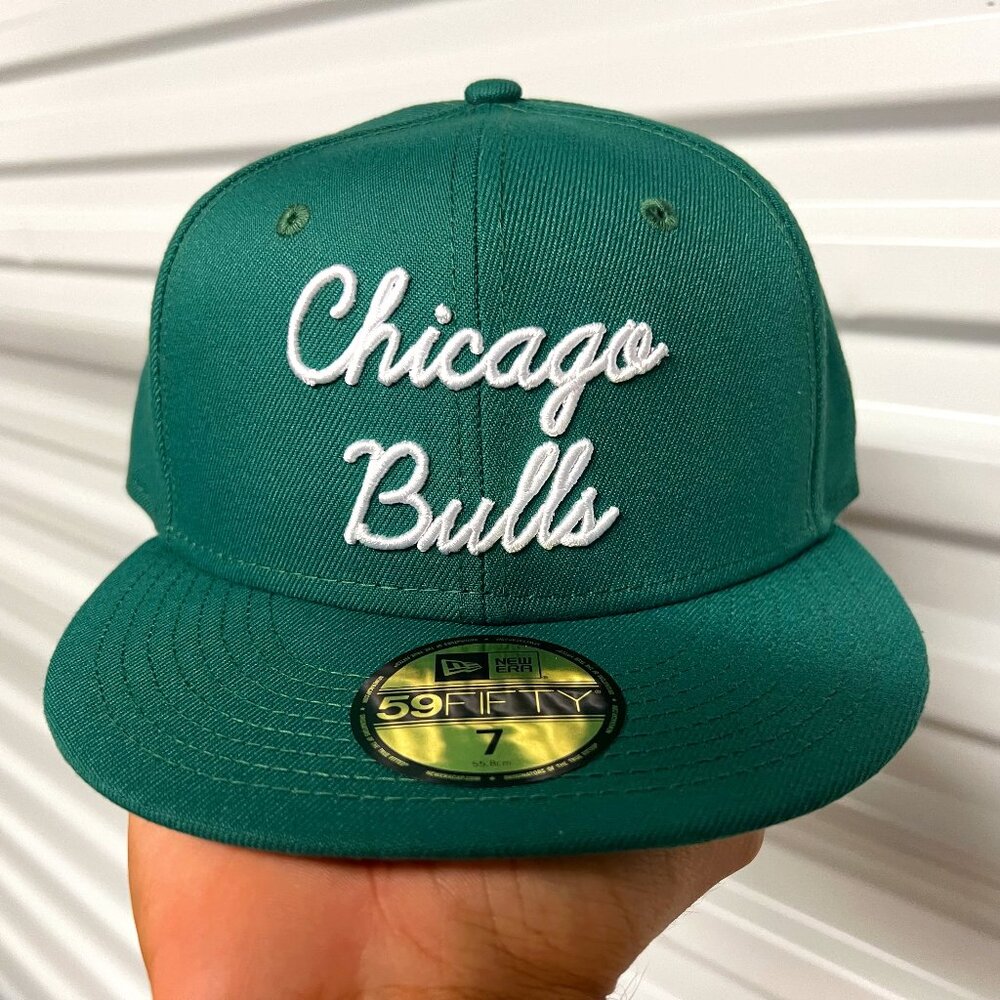 Chicago Bulls NBA Script Green White Fitted Hat - New